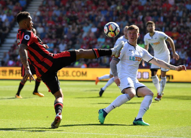 斯展现了坚 斯展现了坚