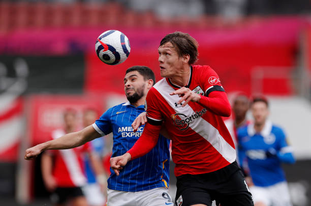 在边路的突 在边路的突