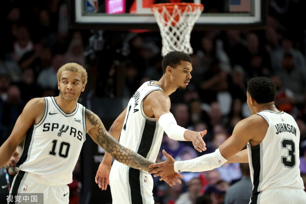 力前锋并屡 力前锋并屡