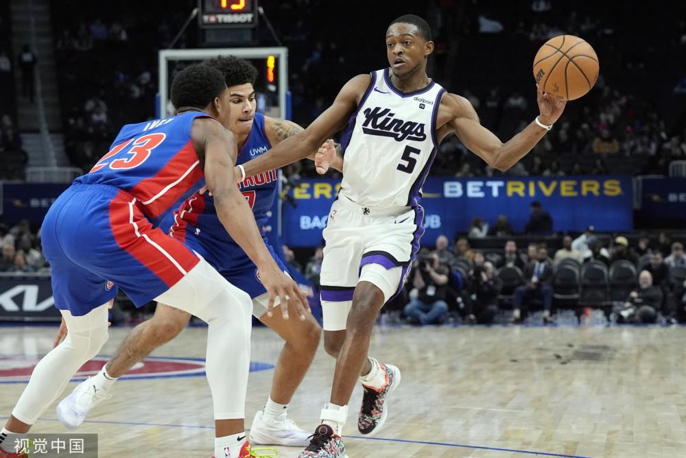 借球员密切 借球员密切